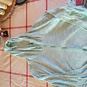 Columbia Lightweight Hooded Sweatshirt